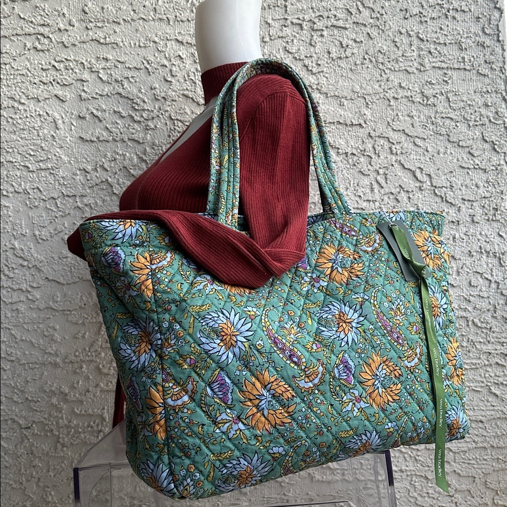 VERA BRADLEY Hathaway Tote 50299-20256 Gemstone Paisley-brand new, never used. - Picture 7 of 14